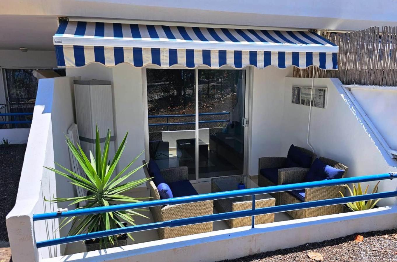 Blue Bay Paradise - Beach Front Apartment With Sea View Playa Paraíso Eksteriør billede