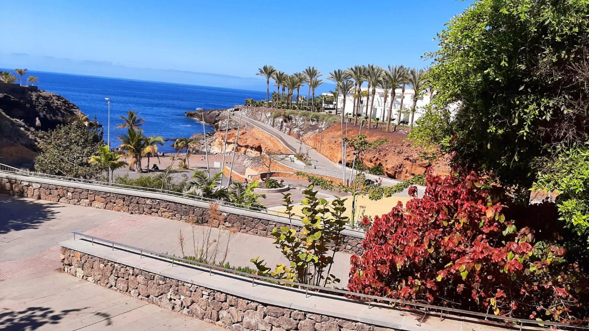 Blue Bay Paradise - Beach Front Apartment With Sea View Playa Paraíso Eksteriør billede